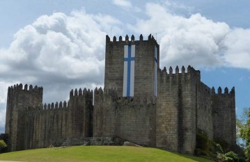 Guimaraes-1071